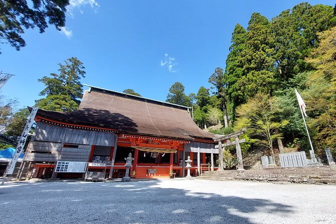 YokaBus Hikosan Jingu and Showa Era Market Tour - Key Points