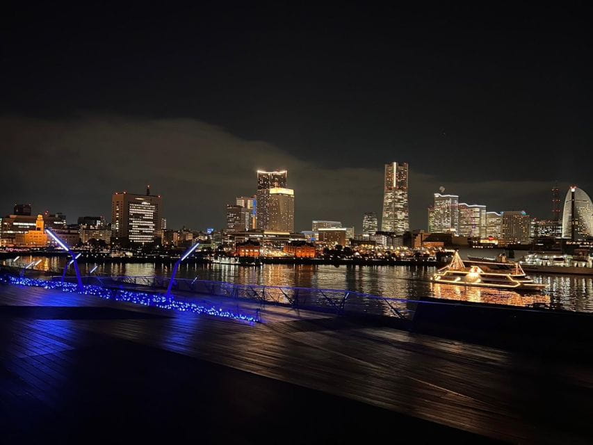 Yokohama 1.5 H Night View Walking Tour in Minatomirai - Key Points