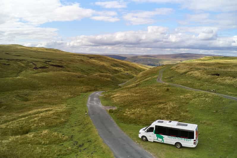 York: "All Creatures Great and Small" Yorkshire Dales Tour - Engaging Introduction to the Yorkshire Dales Tour