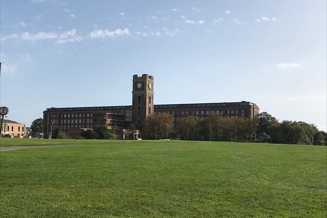 York City Walking Tour - History Chronicles - Accessibility and Transportation