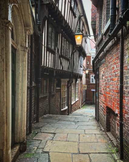 Yorks Snickelways Story Walking Tour - Who Will Love This Tour?