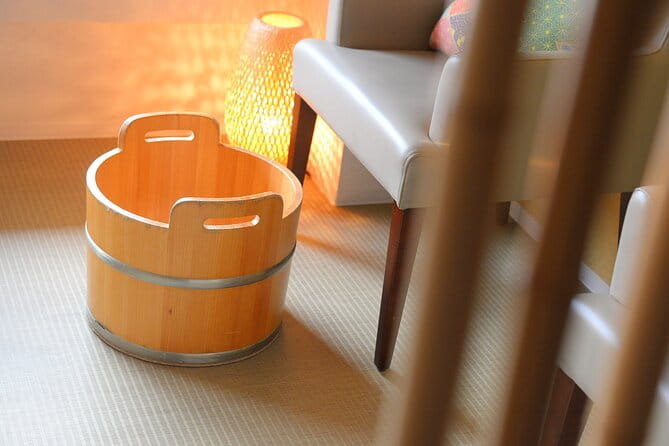 You Can Choose! Photogenic Foot Bath & Foot Massage 30 Minute Course - Key Points