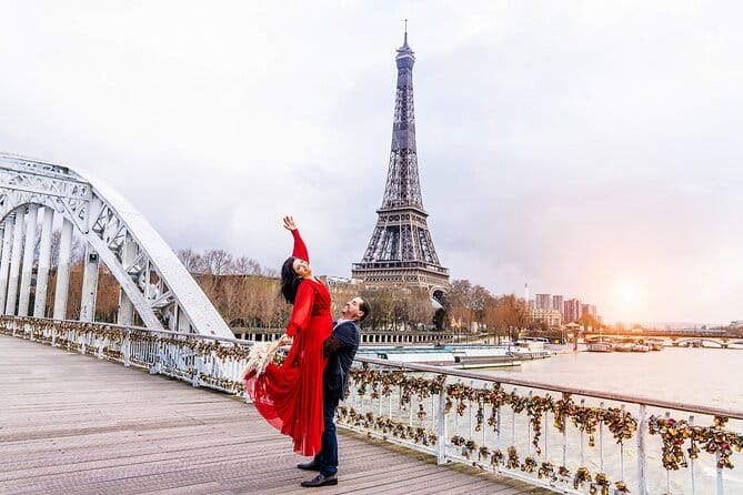 Your private photographer in Paris (-; - The Sum Up