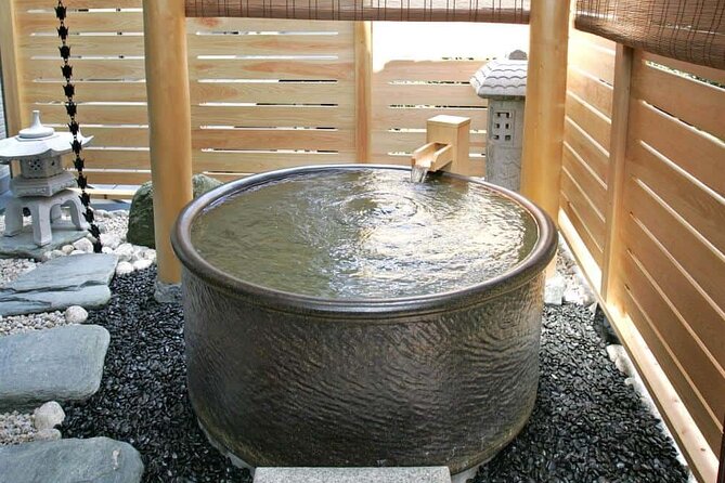 Yukon Wildlife Preserve & Eclipse Nordic Hot Springs - Eclipse Nordic Hot Springs Experience