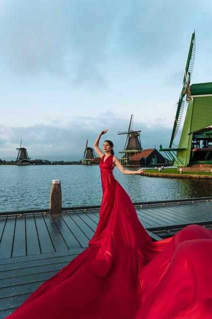 Zaanse Schans: Photoshoot Near Amsterdam with Windmills - Who Should Consider This Experience?