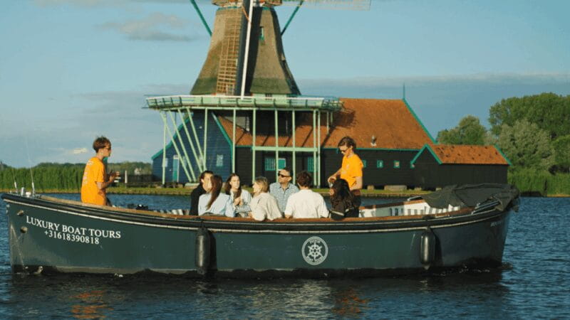 Zaanse Schans: Private Cruise + Live Guide + Drinks Included - Key Points / Takeaways