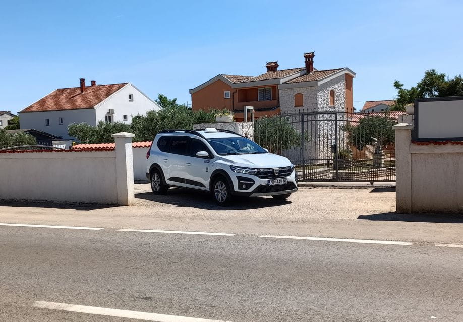 Zadar Airport: Private Transfer to or From Vir Island - Meeting and Pickup