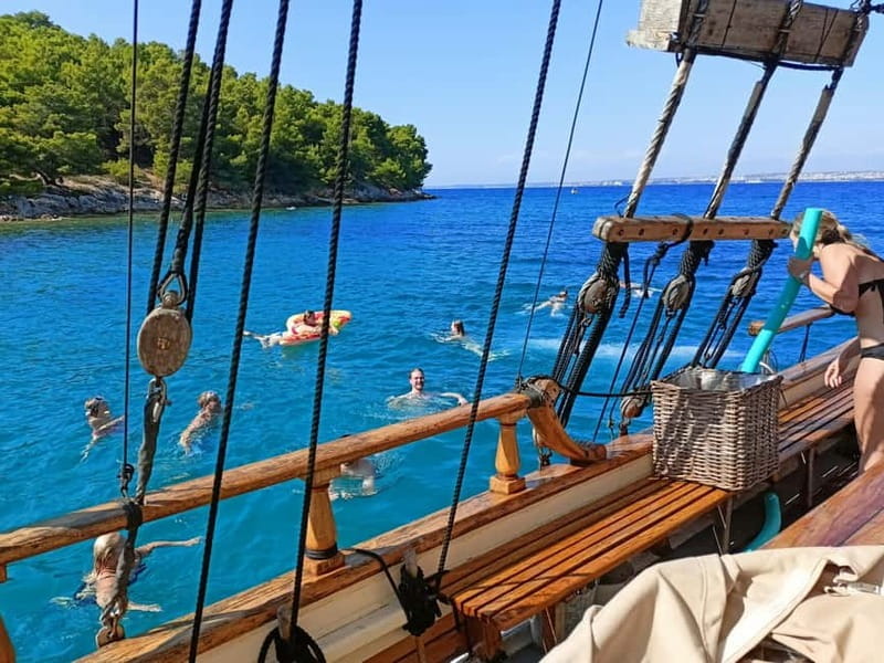 Zadar: Boat Tour with Unlimited Wine & 3 Stops - Summary