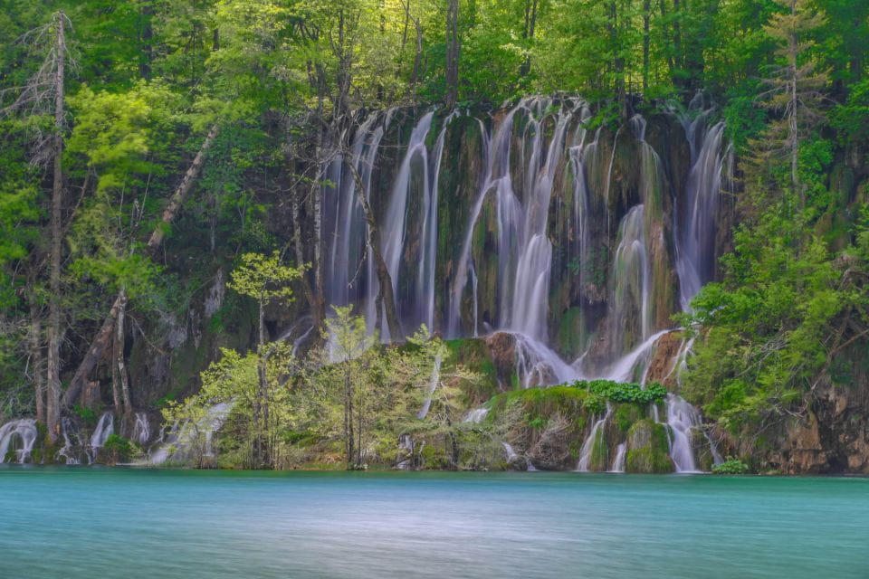 Zadar: Plitvice Lakes Guided Day Tour With Tickets - Highlights of the Tour
