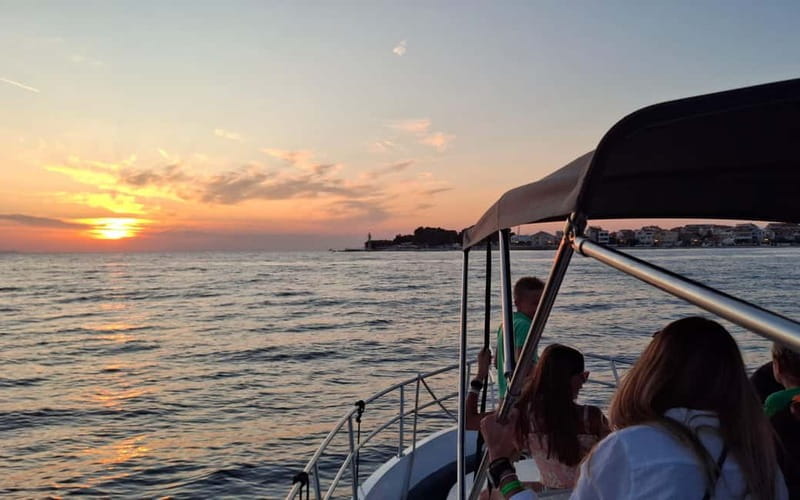 Zadar: Private Vintage Sunset Cruise with Wine - Why This Tour is a Great Choice