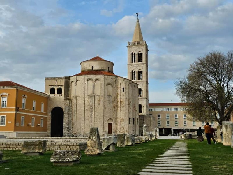 Zadar: Private walking tour through history and modern time - An Honest Look at Zadar’s Private Walking Tour: A Walk Through Time and Modern Art