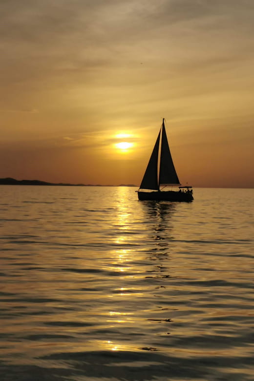 Zadar Sunset under sails experience - Who Will Love This Experience?