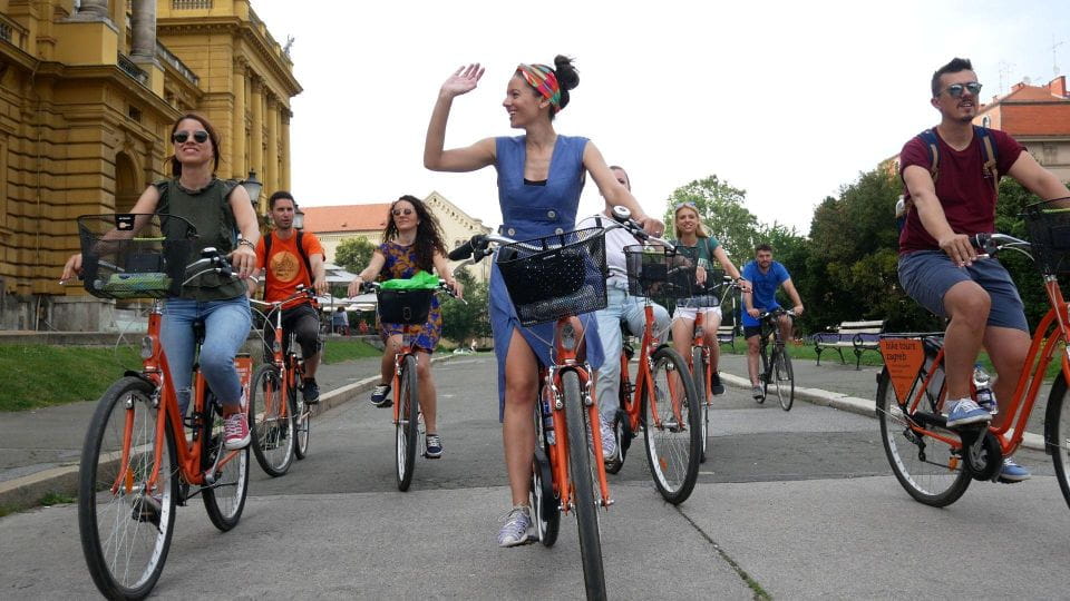 Zagreb: 3–Hour Classic Bike Tour - Exploring Upper Town and Zagreb