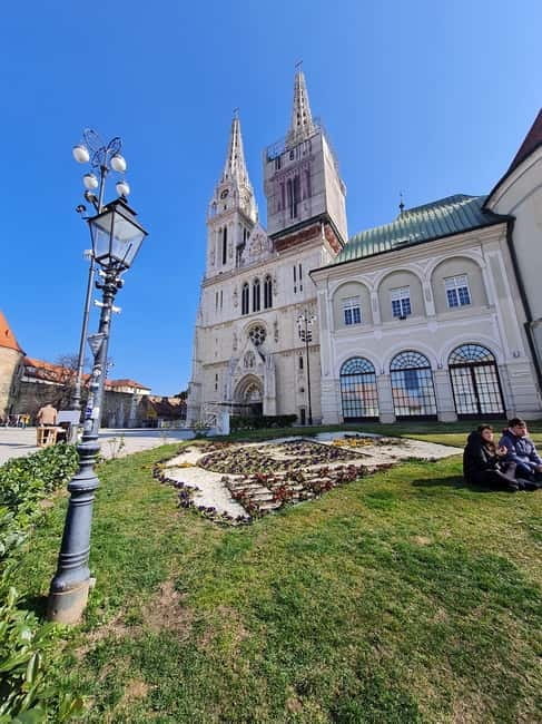 Zagreb: City and WWII Tunnels Walking Tour - Exploring Zagreb’s Highlights on Foot: A Detailed Guide
