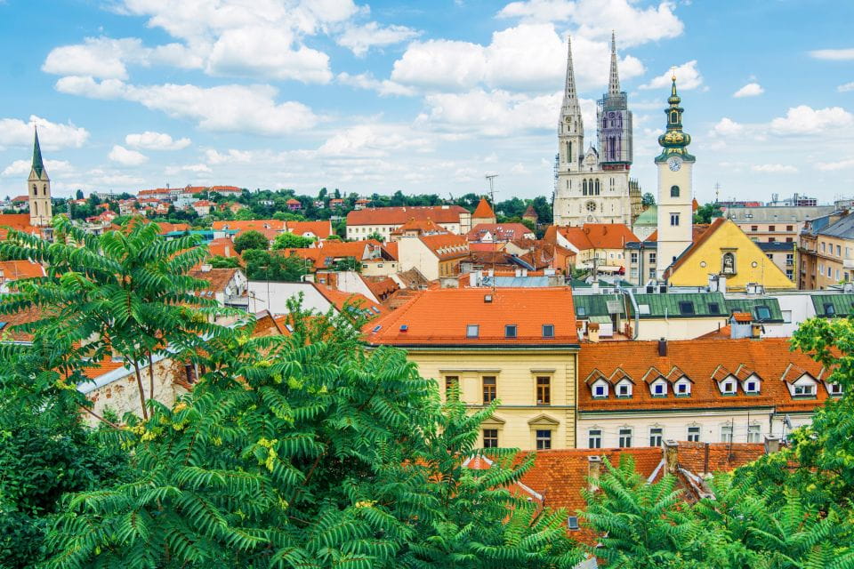 Zagreb: Highlights Self-Guided Scavenger Hunt & Tour - Key Points