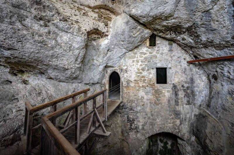 Zagreb: Private Ljubljana, Postojna Cave & Castle Day Trip - Practical Details and Why It Matters