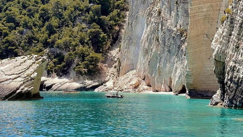 Zakynthos: Private Boat Tour with Captain - Key Points / Takeaways