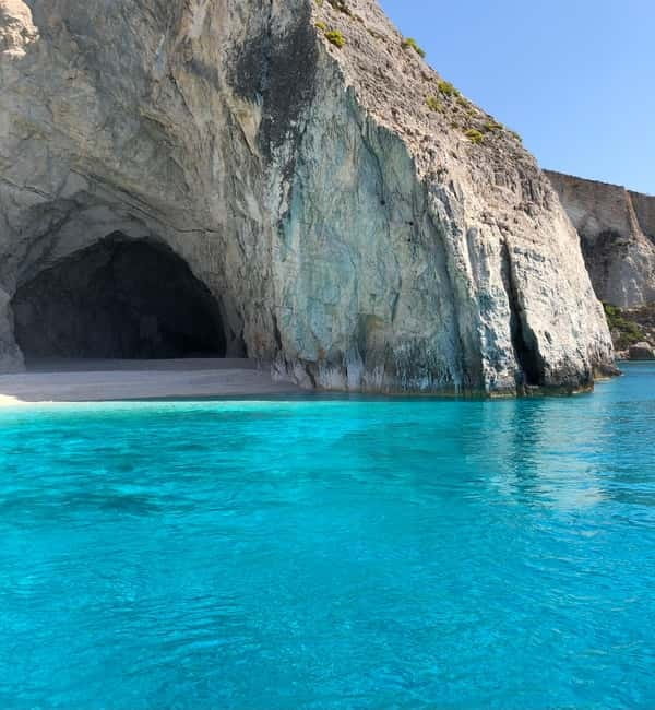 Zakynthos: Private Boat Tour with Captain - Entering the World of Zakynthos by Boat