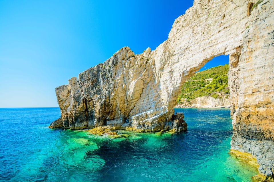 Zakynthos: Small Boat Trip to Keri, Mizithres & Marathonisi - Exploring Keri Caves