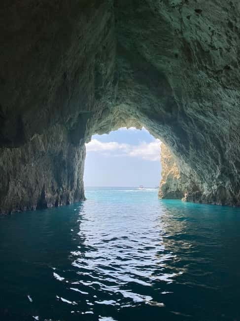 Zakynthos: Turtle Spotting and Keri Caves Boat Tour - Discovering Zakynthos’s Marine Treasures