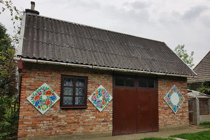 Zalipie, painted village, regular small group tour from Krakow - Key Points / Takeaways