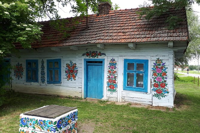 Zalipie Private Tour from Krakow The Painted Village - Exploring Zalipie: A Village Painted with Heart