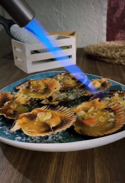 Zaragoza: Complete tour, one thousand and one nights experience with dinner - FAQs