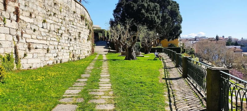 Zen Walking Tour Porto: Find Your Balance 2h - Key points / Takeaways