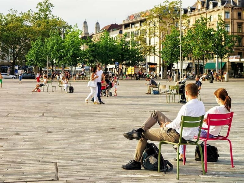 Zurich: 2-hour Best Intro Walking Tour with a Local - Discover Zurich’s Highlights and Hidden Corners