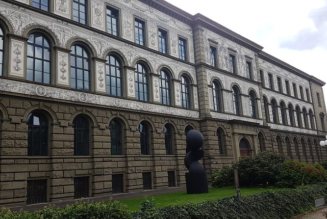 Zürich Charms Unveiled: Private City Center Walk and Lake Cruise - Tour Logistics