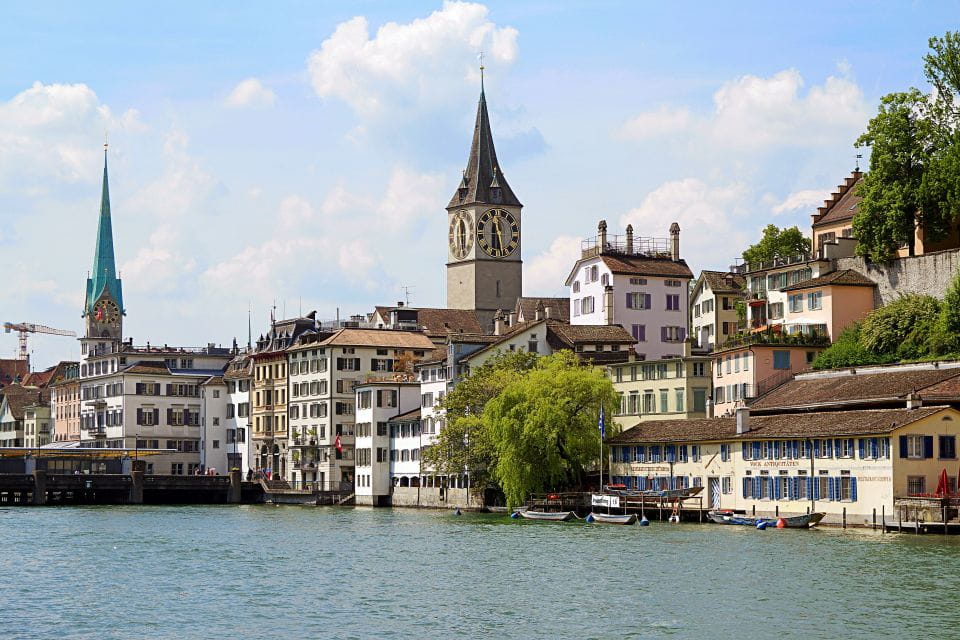 Zurich: Express Walk With a Local in 60 Minutes - Cancellation Policy
