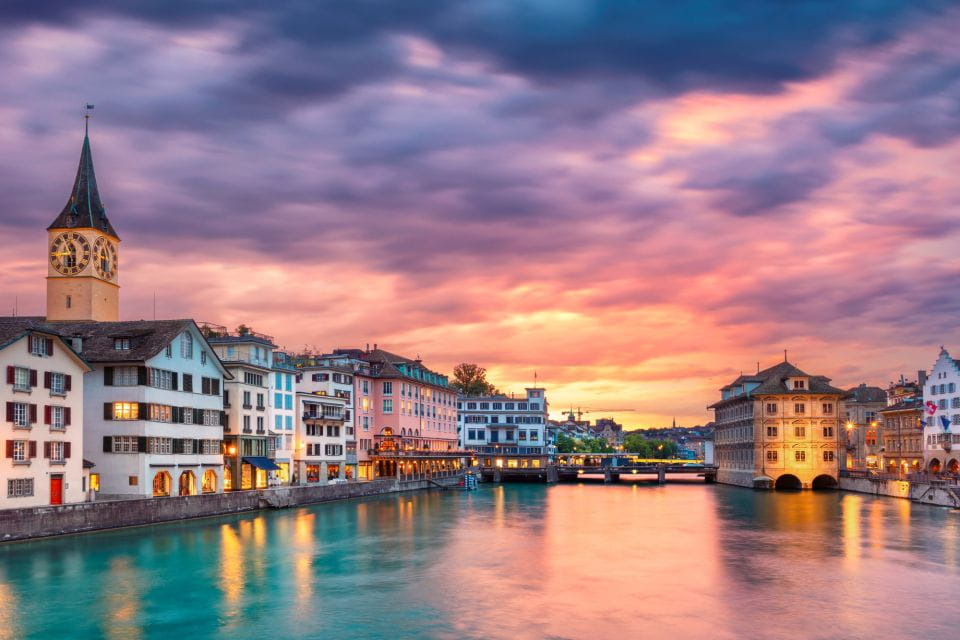 Zurich Highlights Self-Guided Scavenger Hunt and Tour - Starting Point and What to Bring