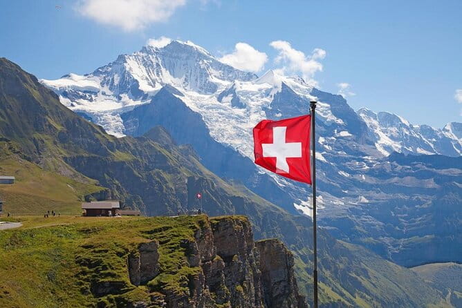 Zurich: Small group tour to Jungfrau, Grindelwald & Interlaken - Key points / Takeaways