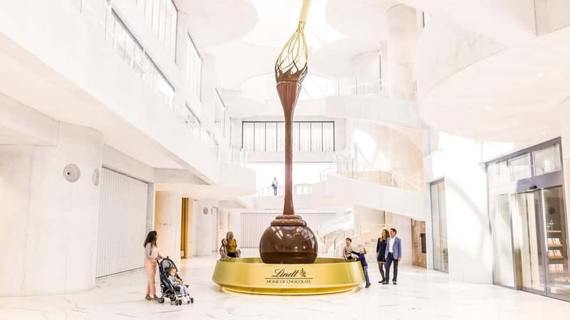 Zurich Walking Tour: Switzerland Heart - St. Peter’s Church and Its Megawatch